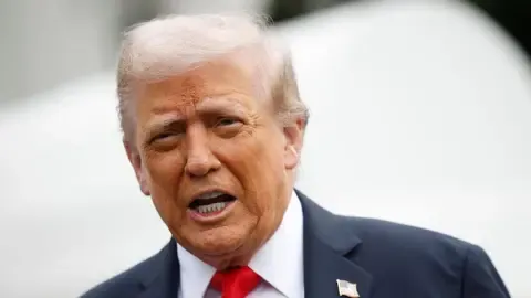 Trump Clashes With Aussie Reporter Over Financial Transactions Throughout His Presidency