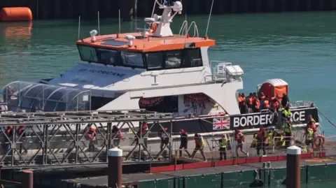 First British Legal Challenge Submitted Against Migrant Return Deal
